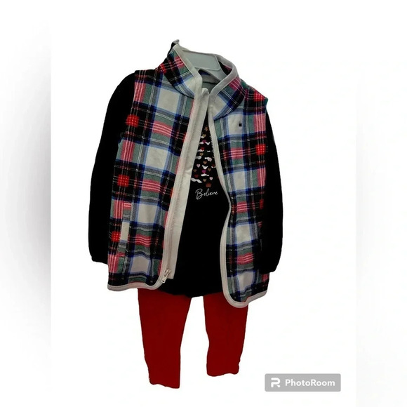 ⭐️ NWT ⭐️ Crown and Ivy Kids Christmas Quilted Vest, Shirt and Pants Set Size 2t - Picture 2 of 10
